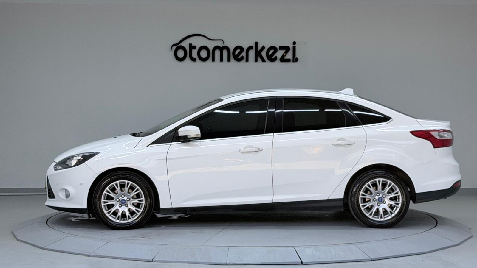 FORD FOCUS 25